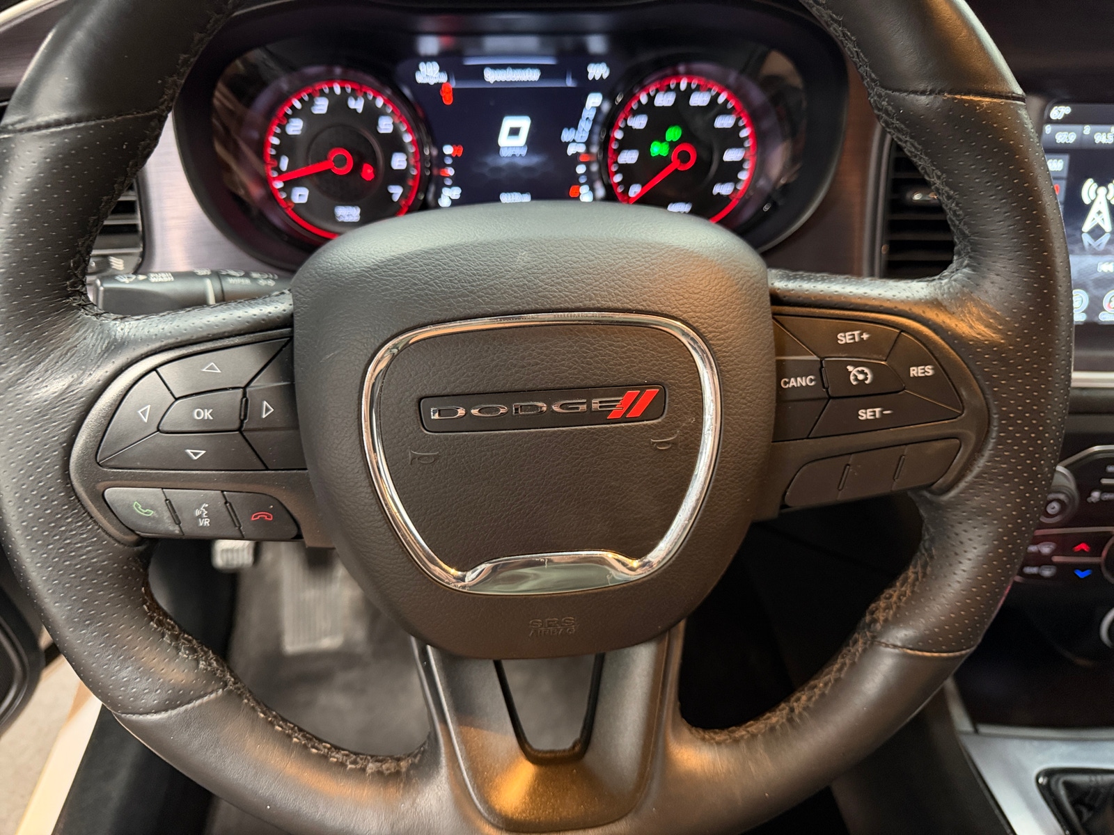 Thumbnail: 2017 Dodge Charger - 4