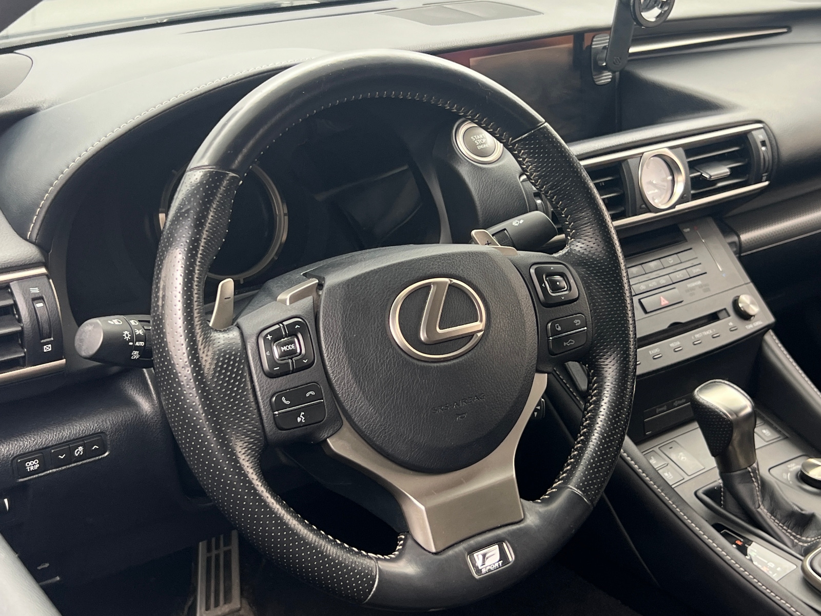 Thumbnail: 2017 Lexus RC - 3