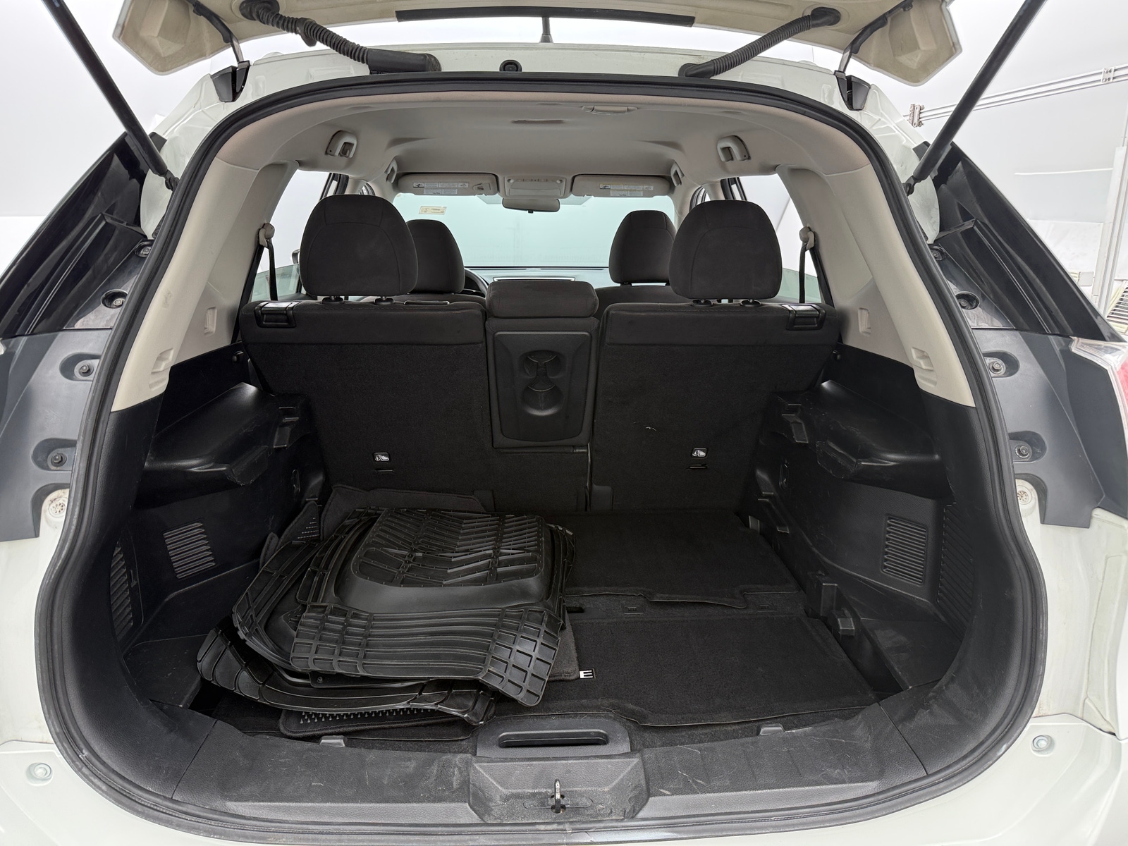 Thumbnail: 2016 Nissan Rogue - 7