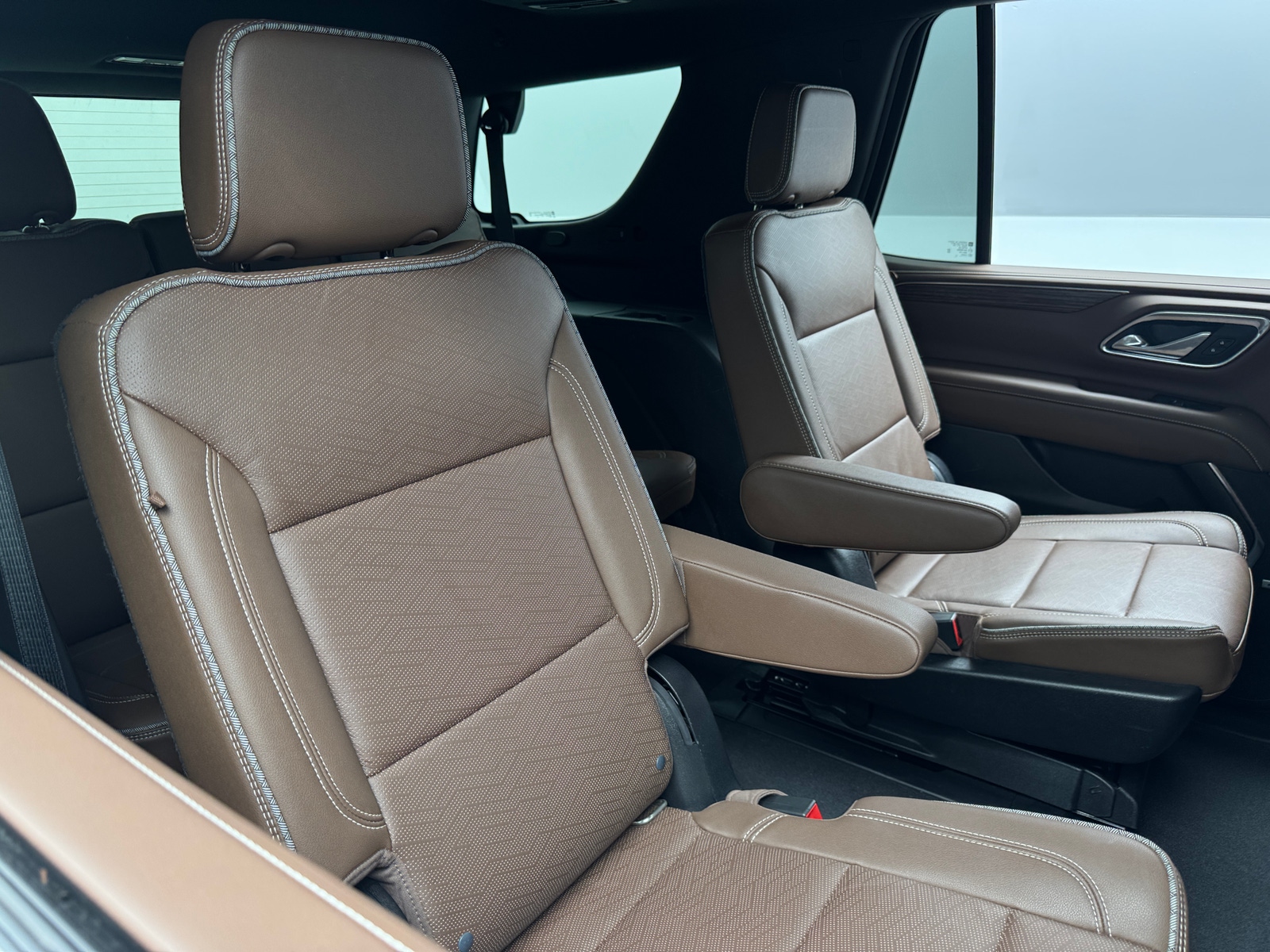 Thumbnail: 2021 Chevrolet Tahoe - 5