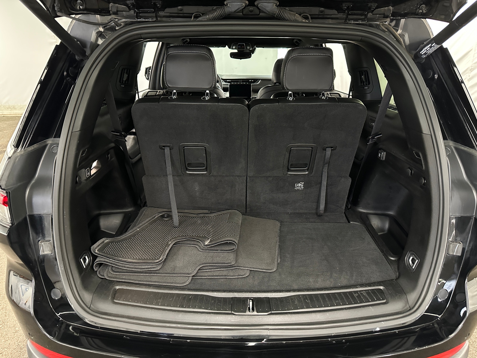 Thumbnail: 2024 Jeep Grand Cherokee L - 6