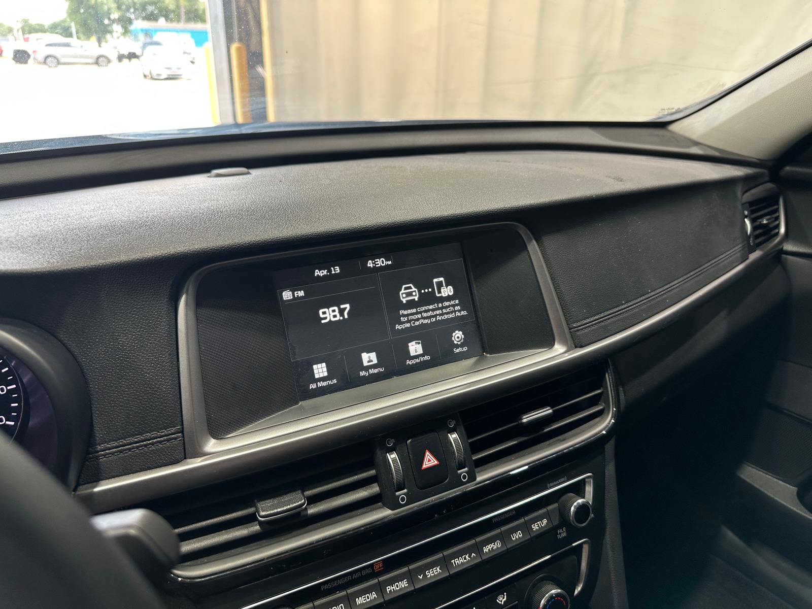 Thumbnail: 2017 Kia Optima - 4