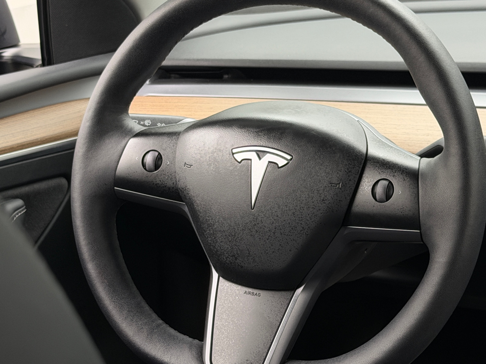 Thumbnail: 2023 Tesla Model Y - 4