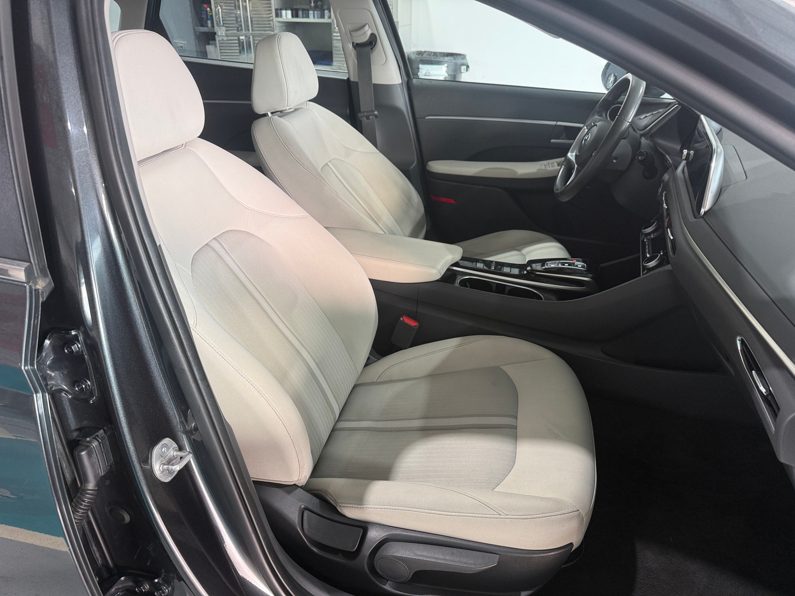 Thumbnail: 2023 Hyundai Sonata - 2