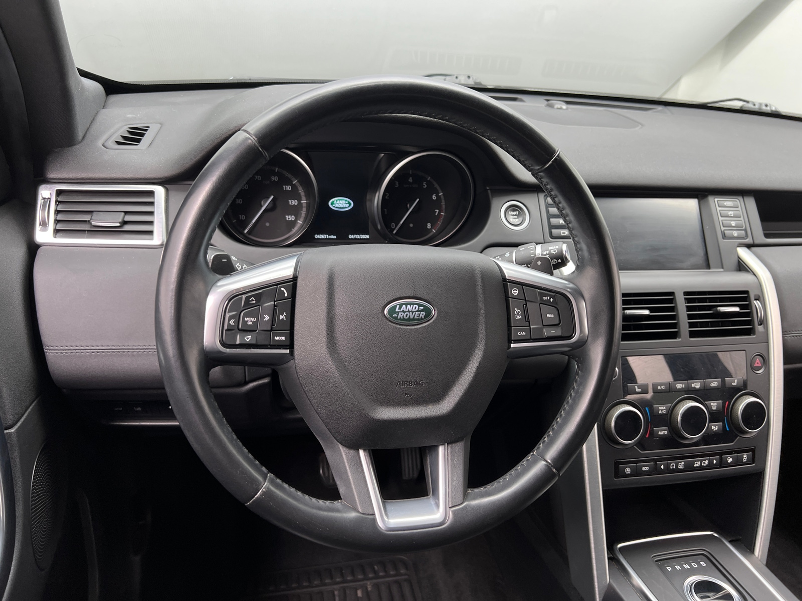 Thumbnail: 2018 Land Rover Discovery Sport - 4