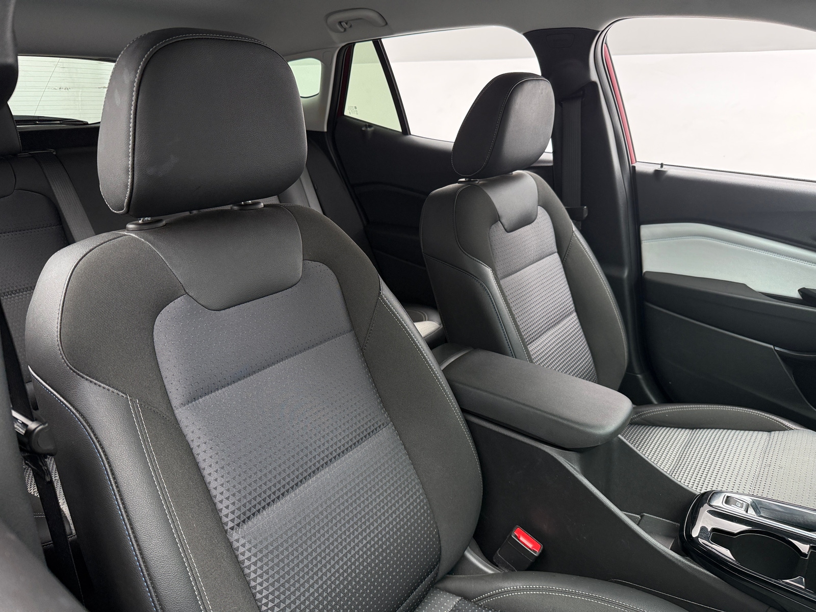 Thumbnail: 2025 Chevrolet Trax - 2