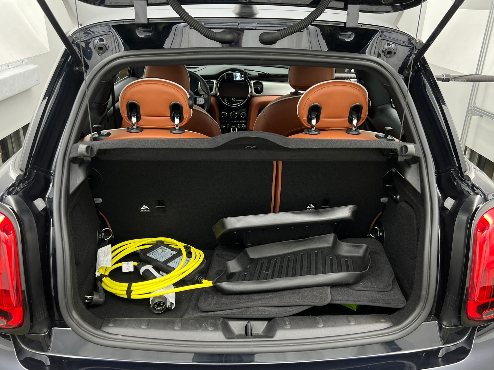 Thumbnail: 2023 MINI Cooper Hardtop - 5