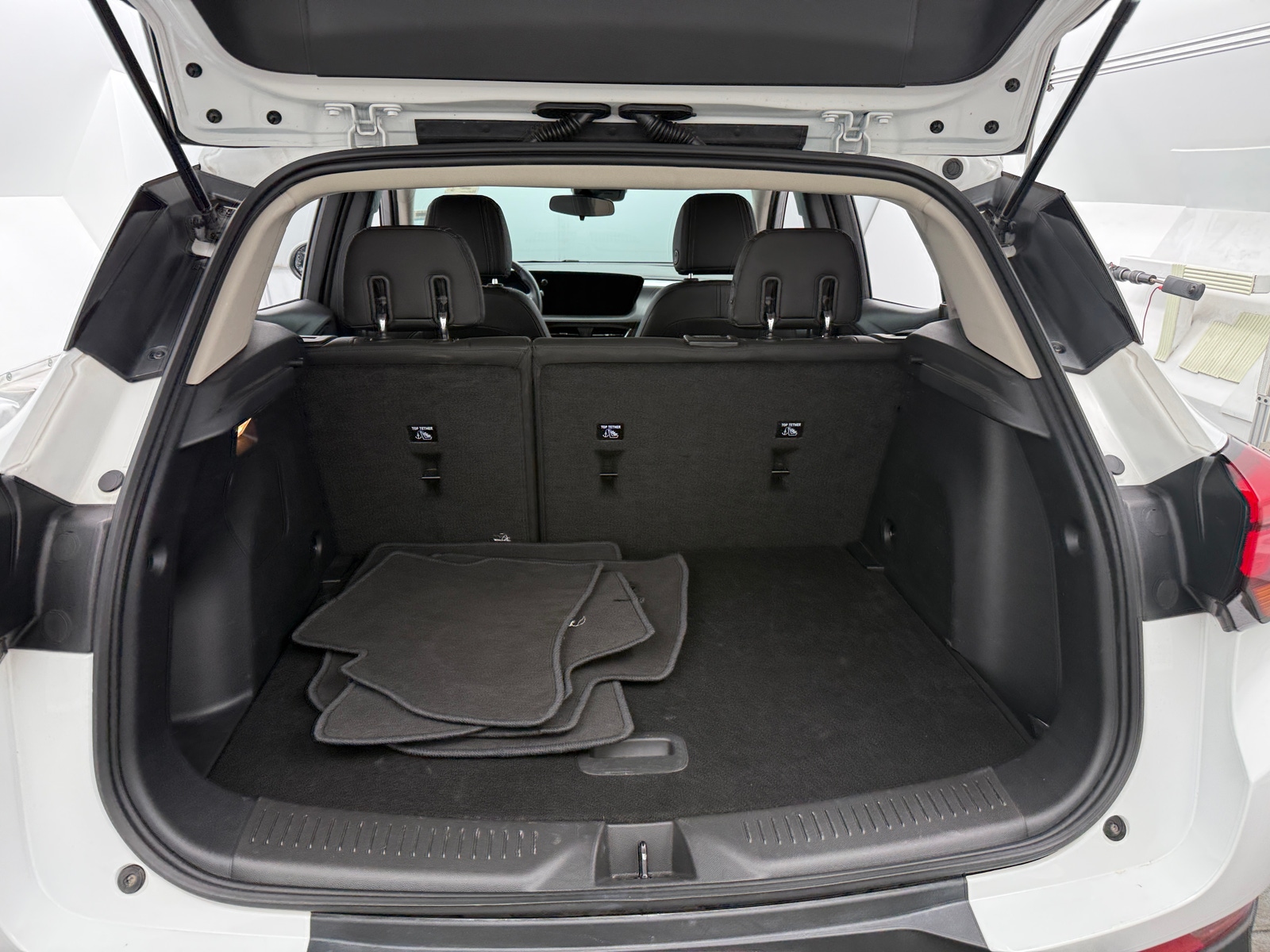 Thumbnail: 2025 Buick Encore GX - 6