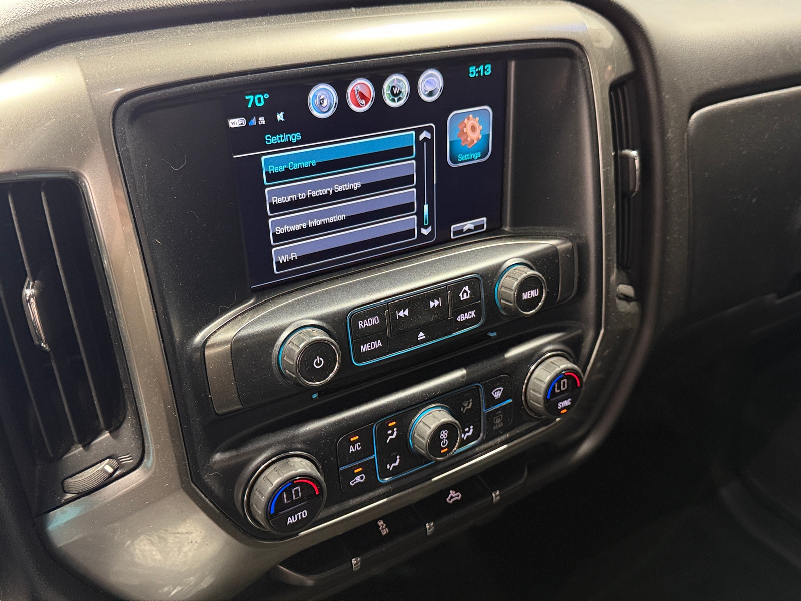 Thumbnail: 2018 Chevrolet Silverado 1500 - 4