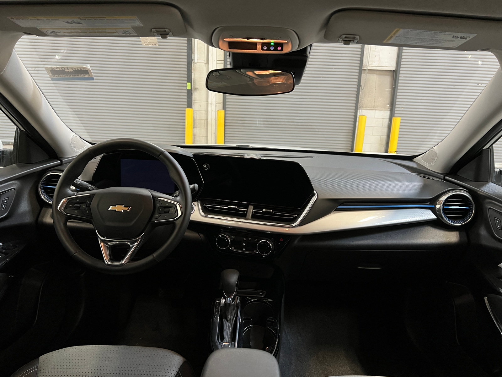Thumbnail: 2025 Chevrolet Trax - 3