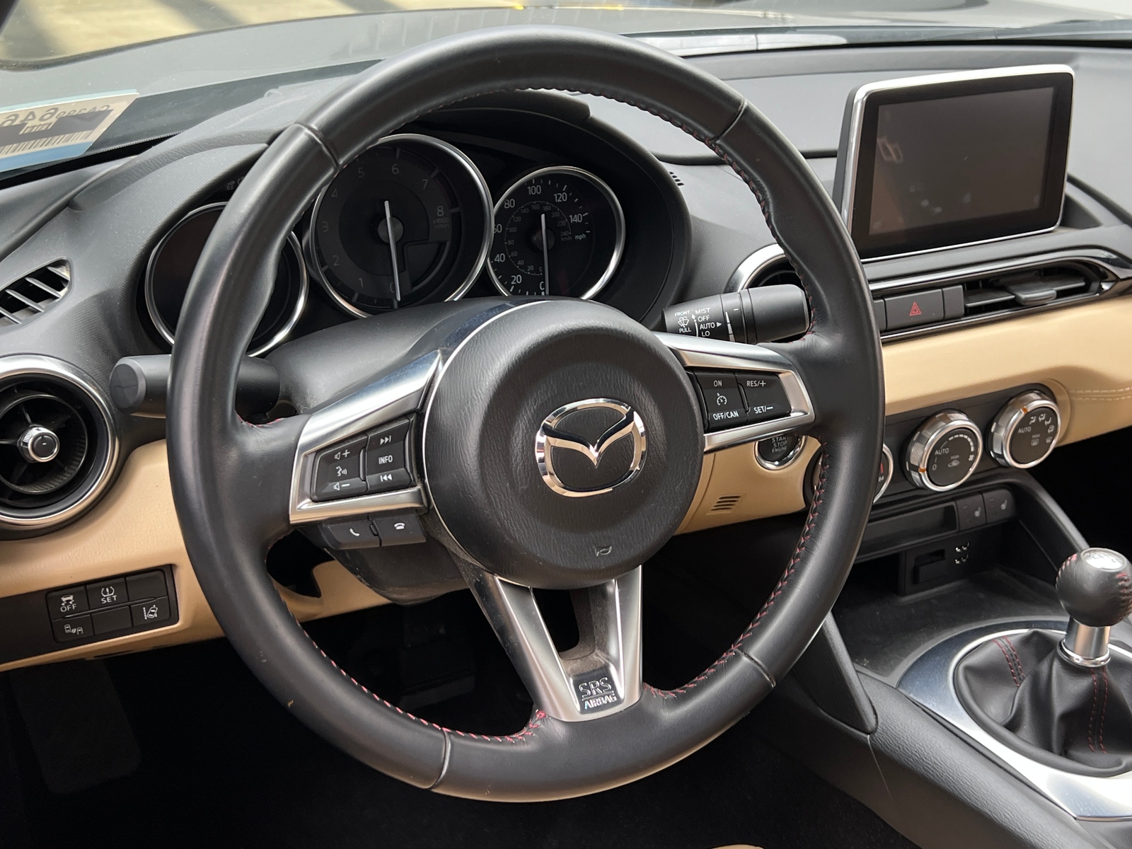 Thumbnail: 2016 Mazda MX-5 Miata - 3