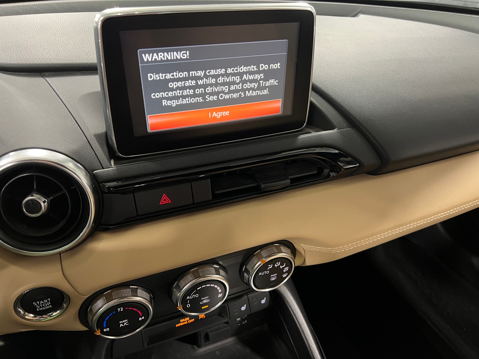 Thumbnail: 2016 Mazda MX-5 Miata - 2