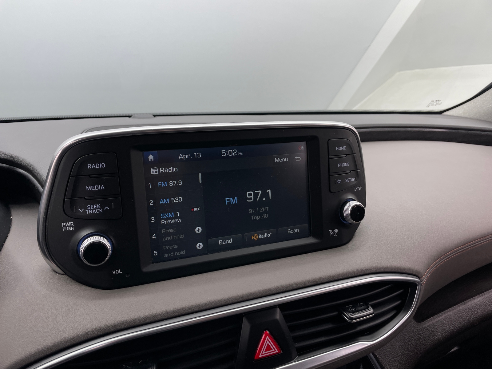 Thumbnail: 2020 Hyundai Santa Fe - 4