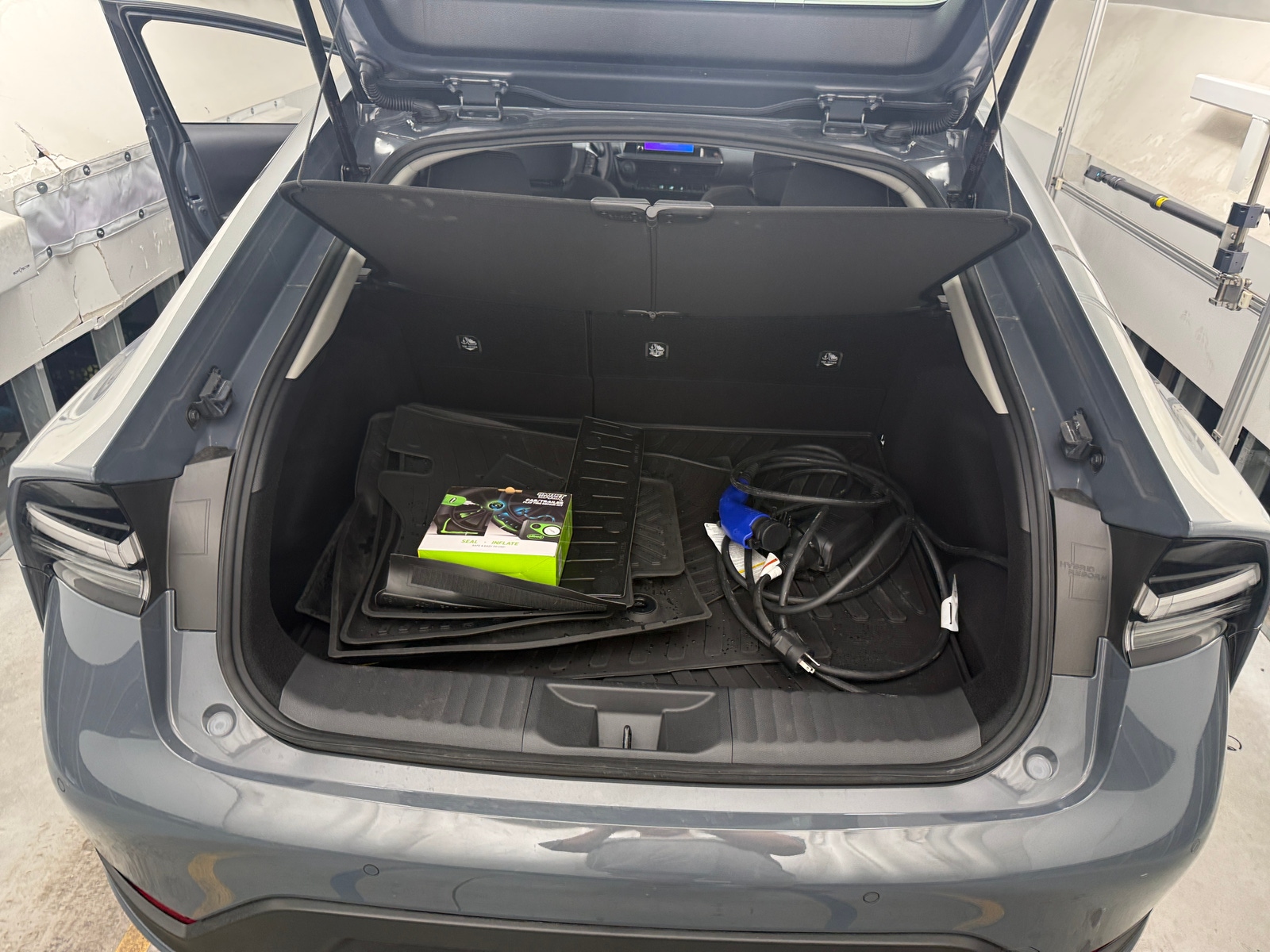 Thumbnail: 2024 Toyota Prius Prime - 7