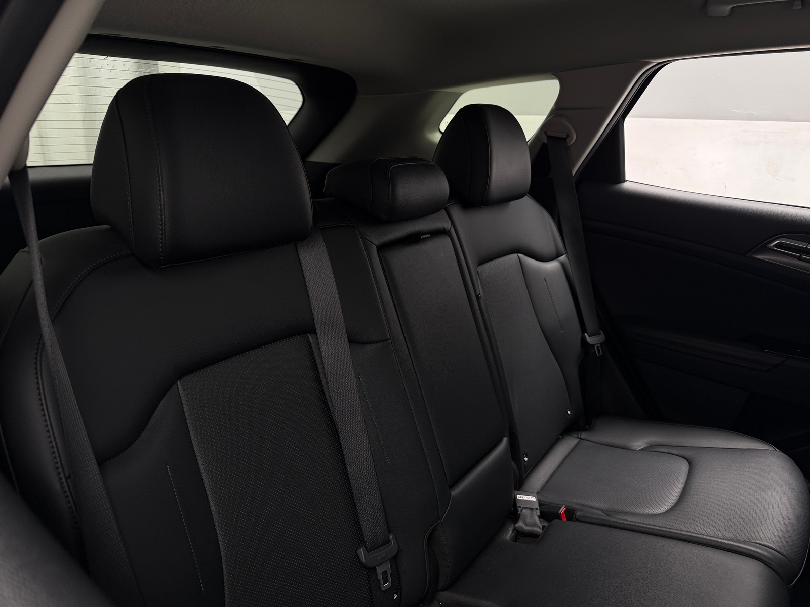 Thumbnail: 2023 Kia Sportage - 5