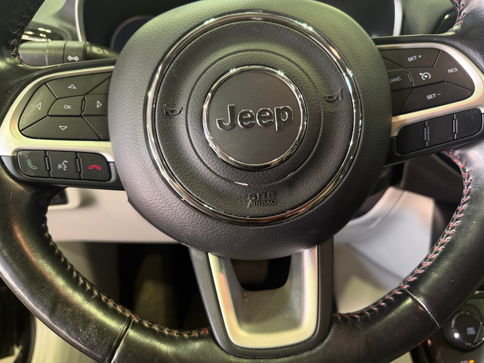 Thumbnail: 2019 Jeep Compass - 4