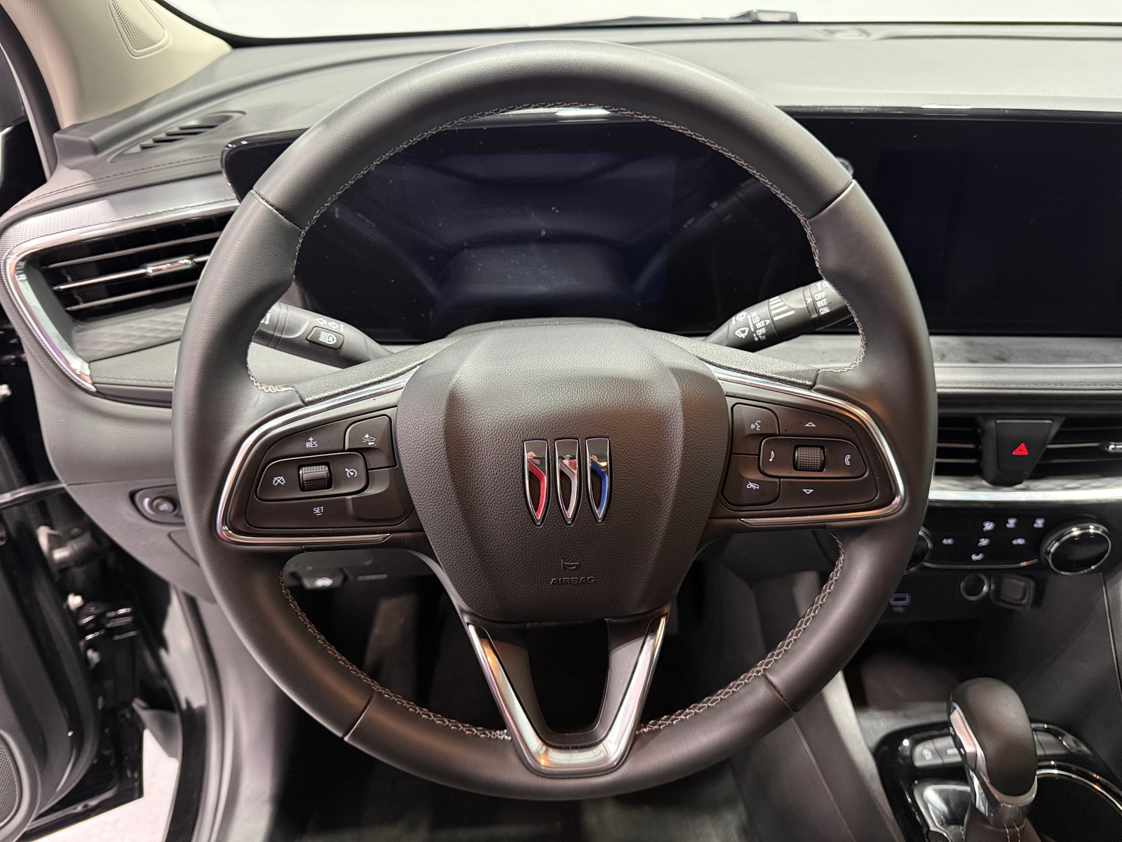 Thumbnail: 2025 Buick Encore GX - 4