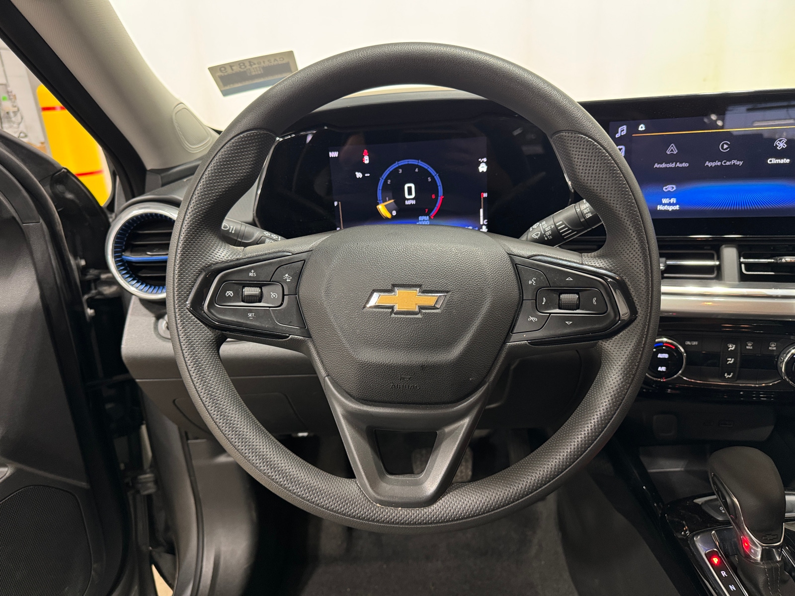 Thumbnail: 2025 Chevrolet Trax - 5