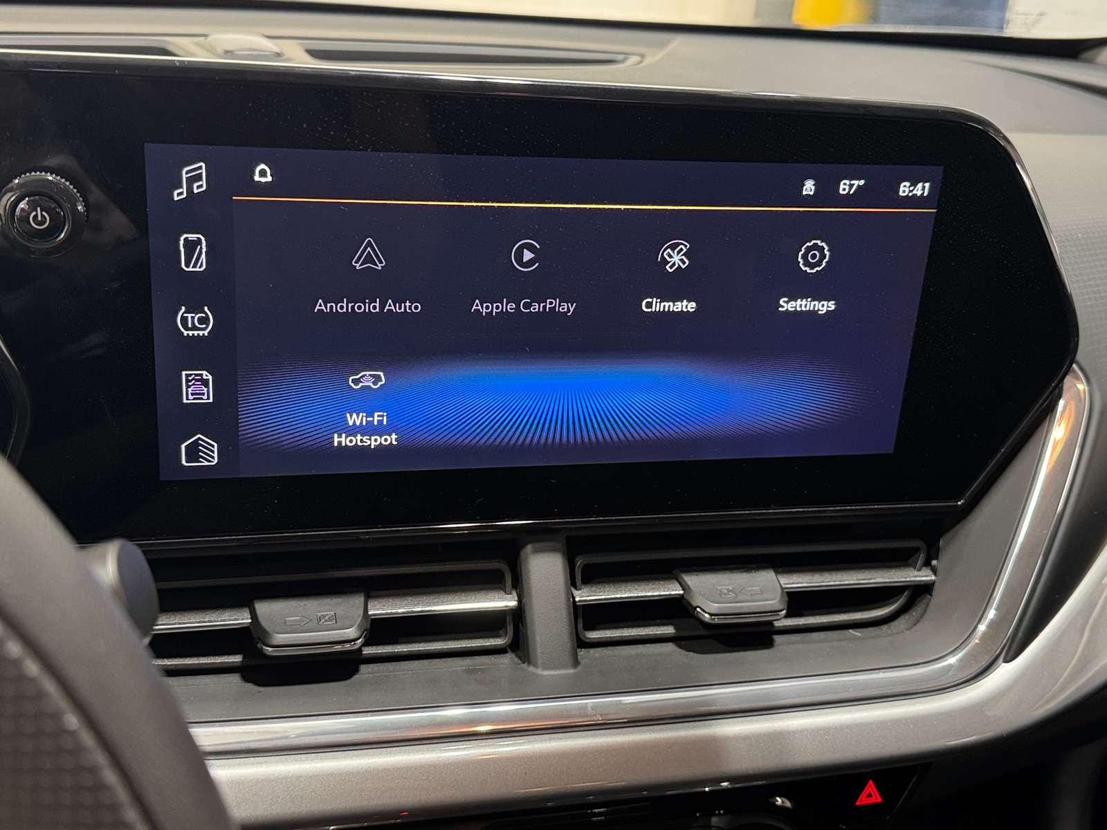 Thumbnail: 2025 Chevrolet Trax - 4