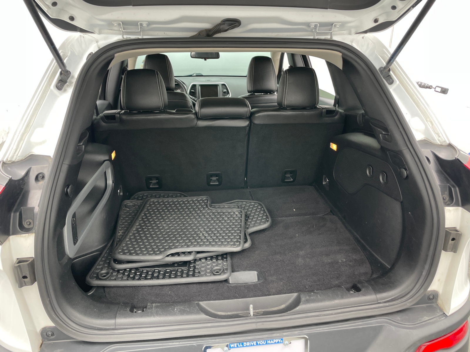 Thumbnail: 2014 Jeep Cherokee - 7