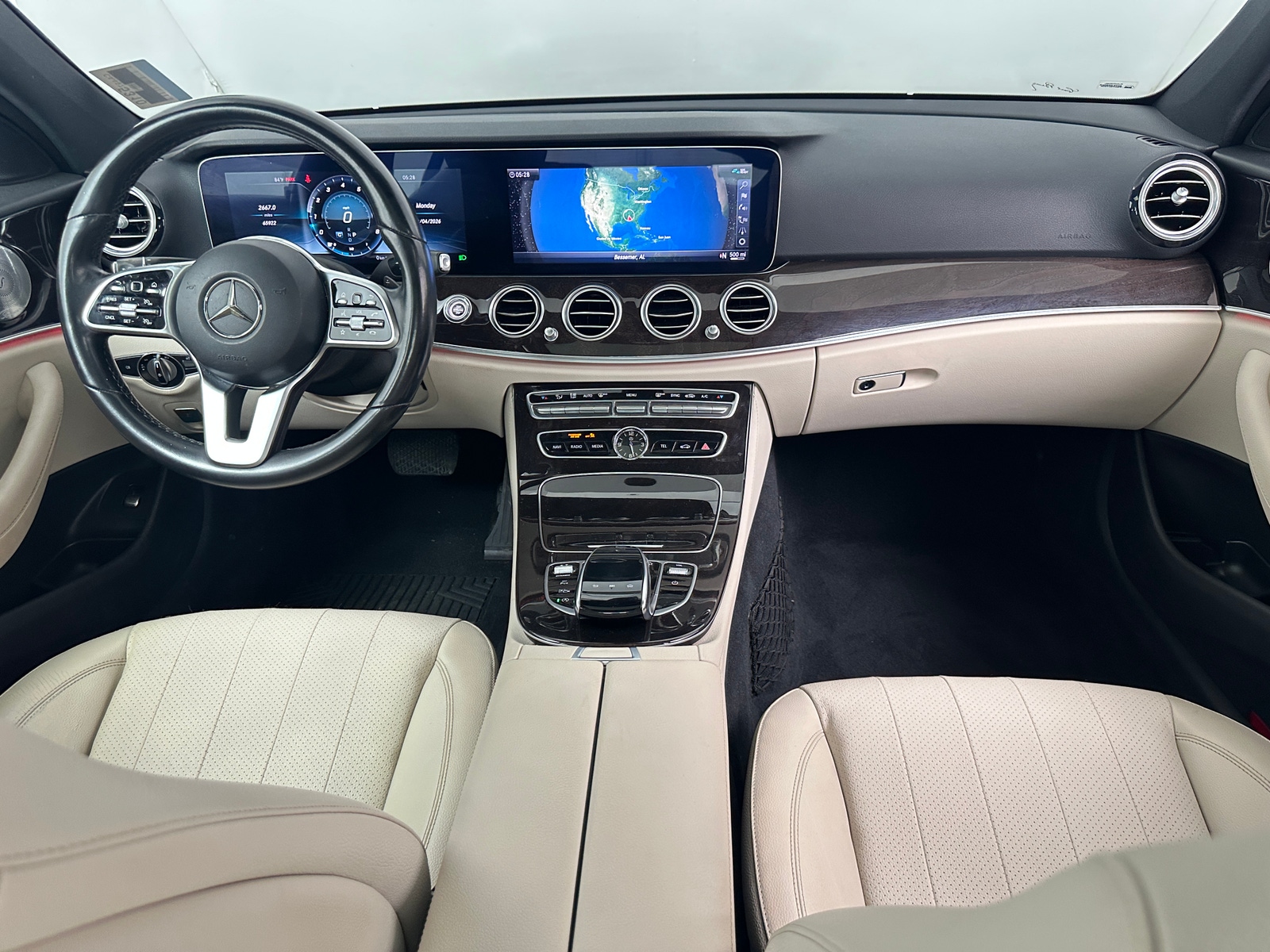 Thumbnail: 2020 Mercedes-Benz E-Class - 2