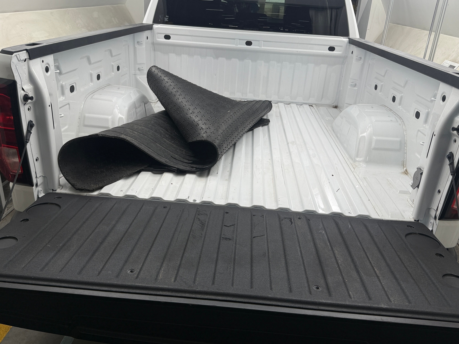 Thumbnail: 2023 GMC Sierra 1500 - 7