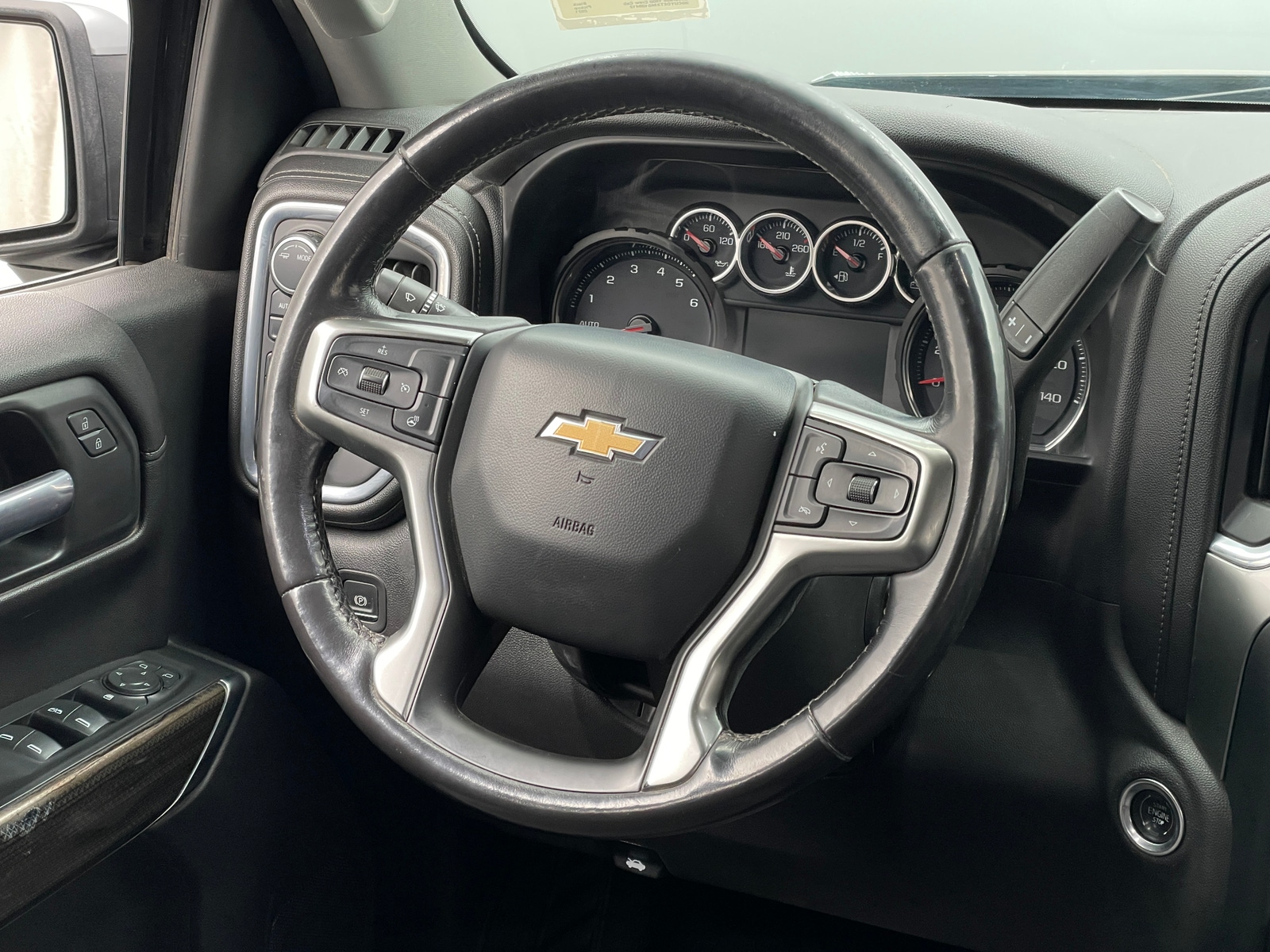 Thumbnail: 2021 Chevrolet Silverado 1500 - 5