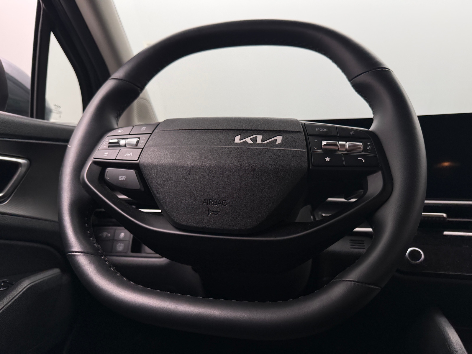 Thumbnail: 2026 Kia Sportage - 5