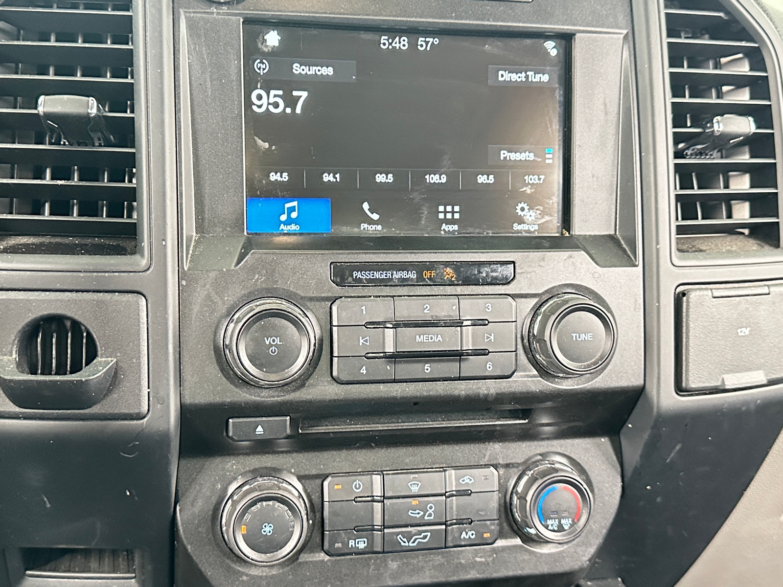 Thumbnail: 2018 Ford Econoline - 4