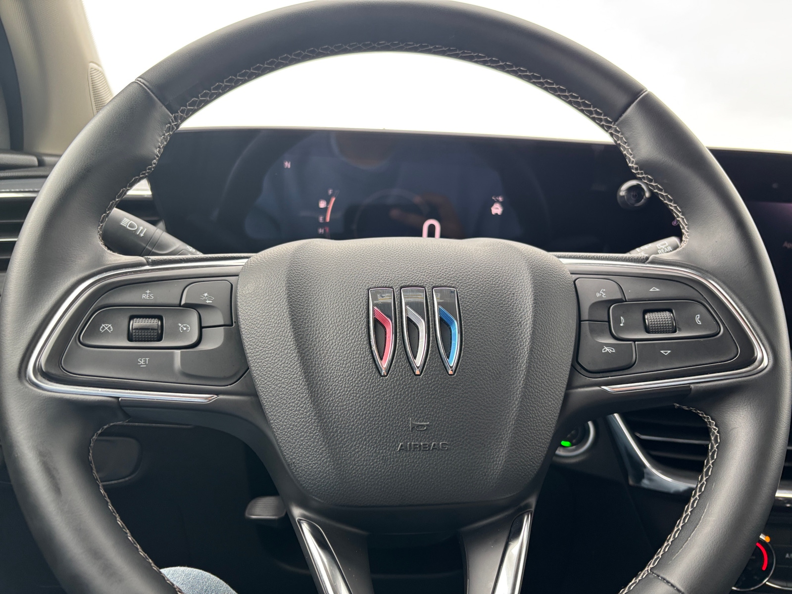 Thumbnail: 2025 Buick Encore GX - 5