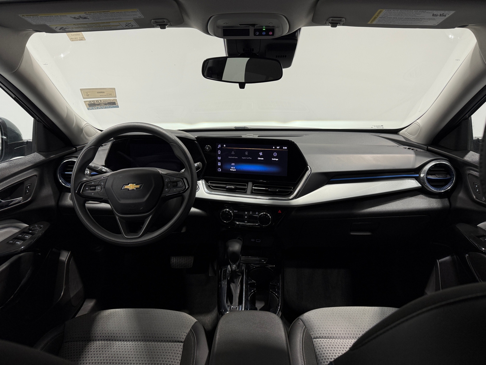 Thumbnail: 2025 Chevrolet Trax - 3