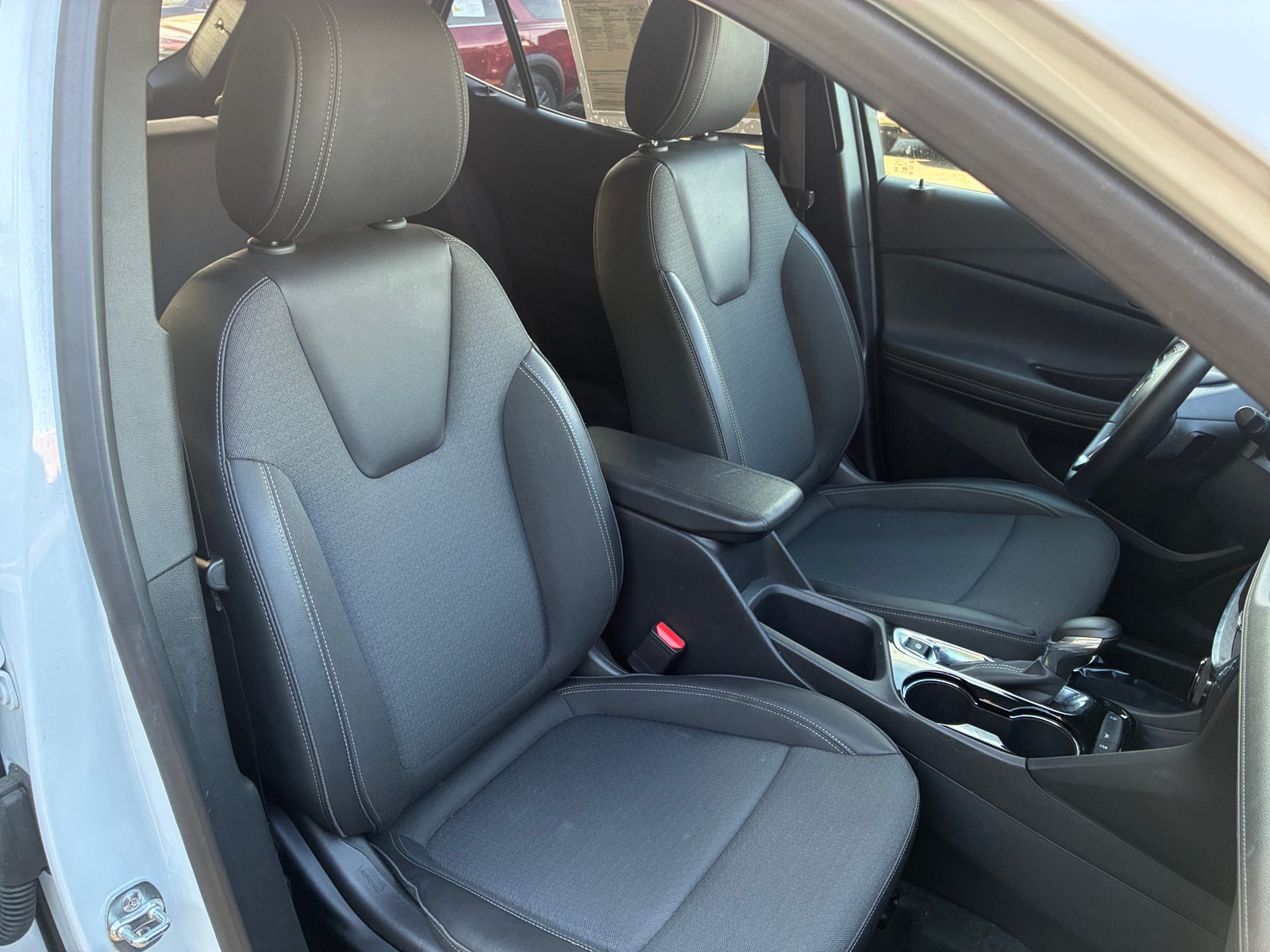 Thumbnail: 2025 Buick Encore GX - 2