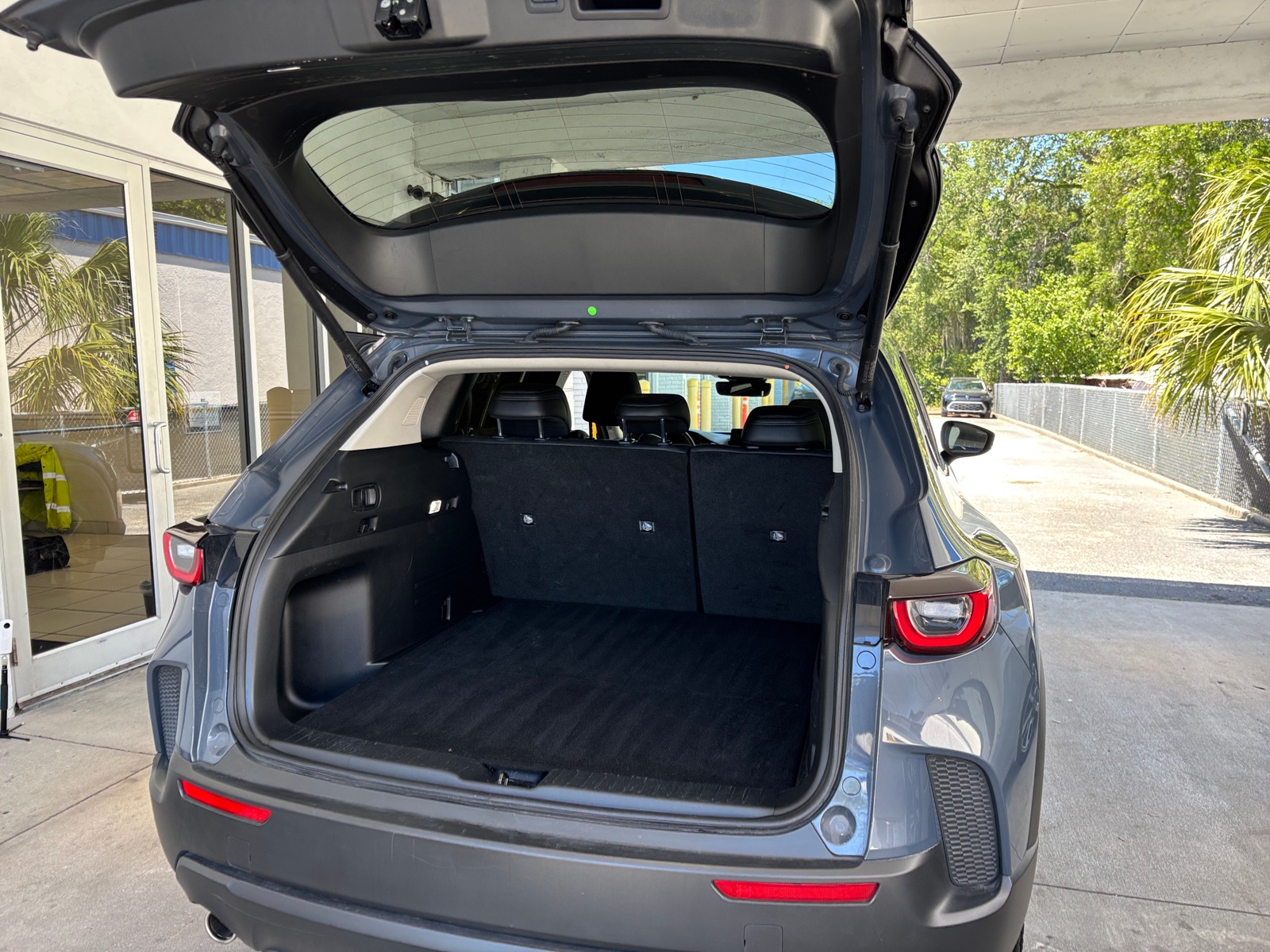 Thumbnail: 2025 Mazda CX-50 - 5
