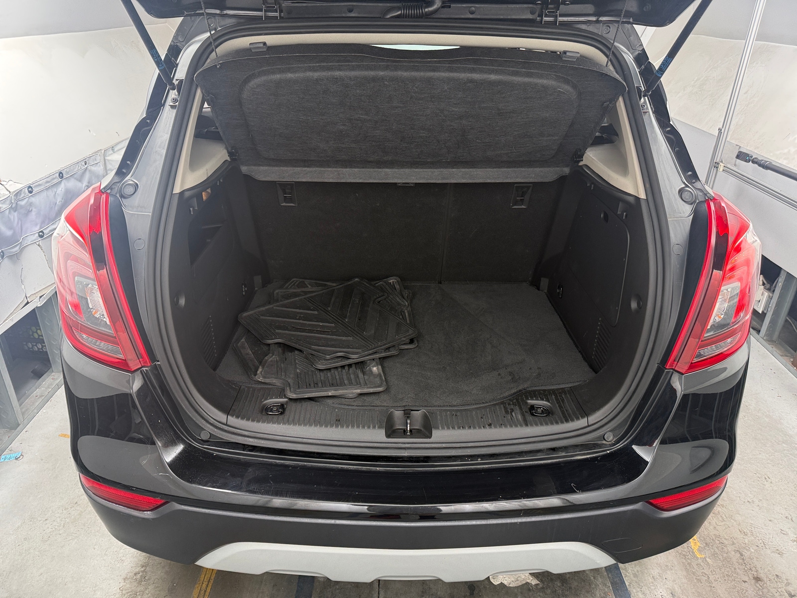 Thumbnail: 2019 Buick Encore - 7