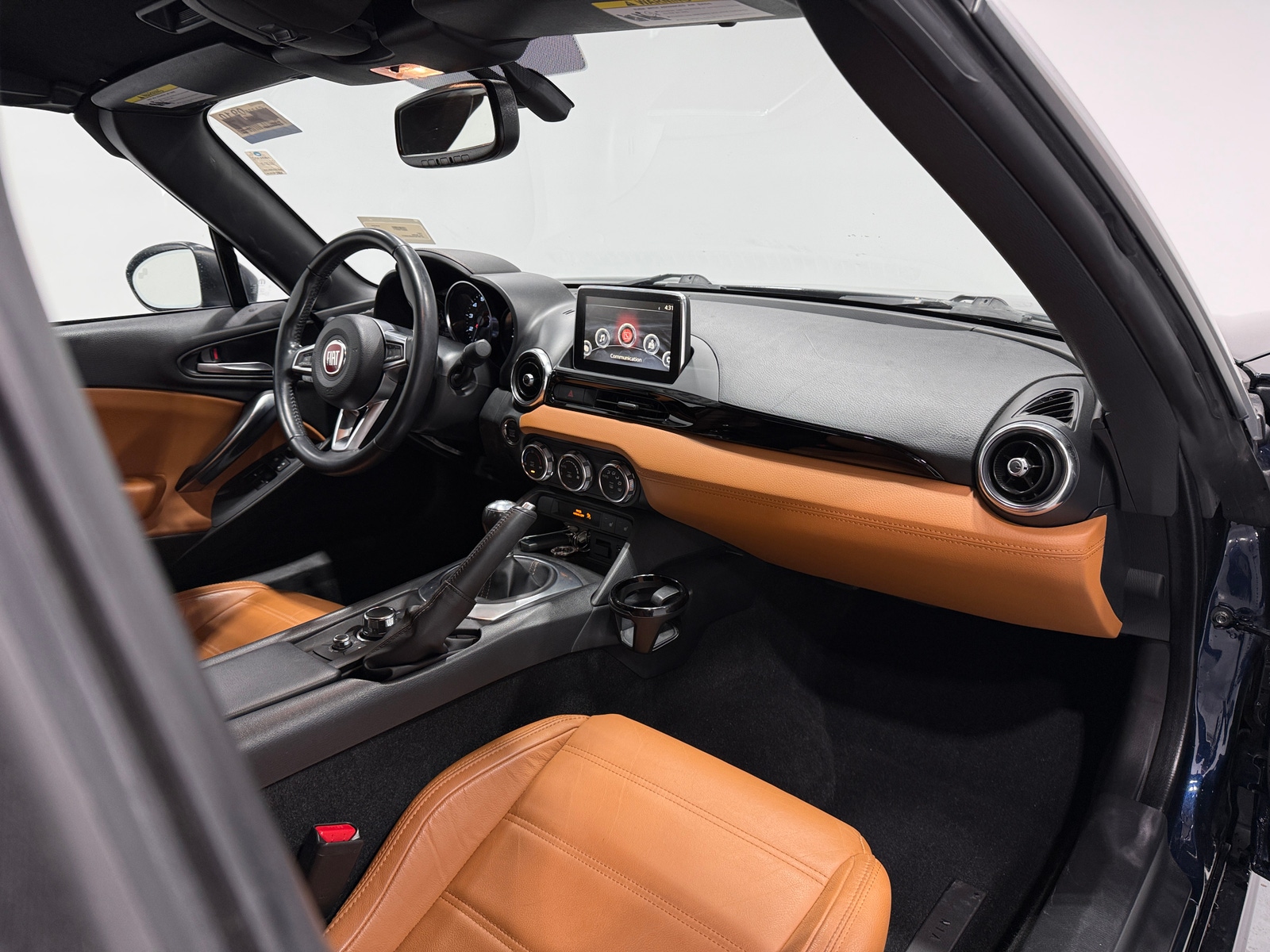 Thumbnail: 2018 Fiat 124 Spider - 2