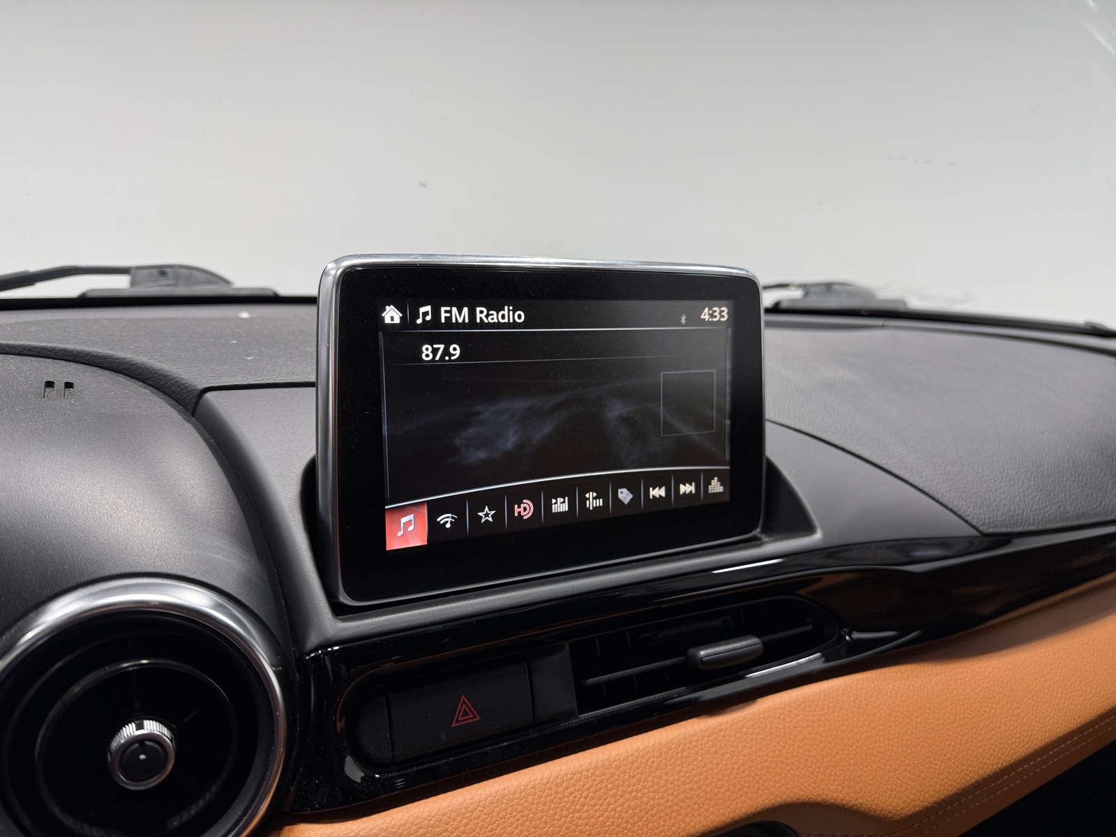 Thumbnail: 2018 Fiat 124 Spider - 3