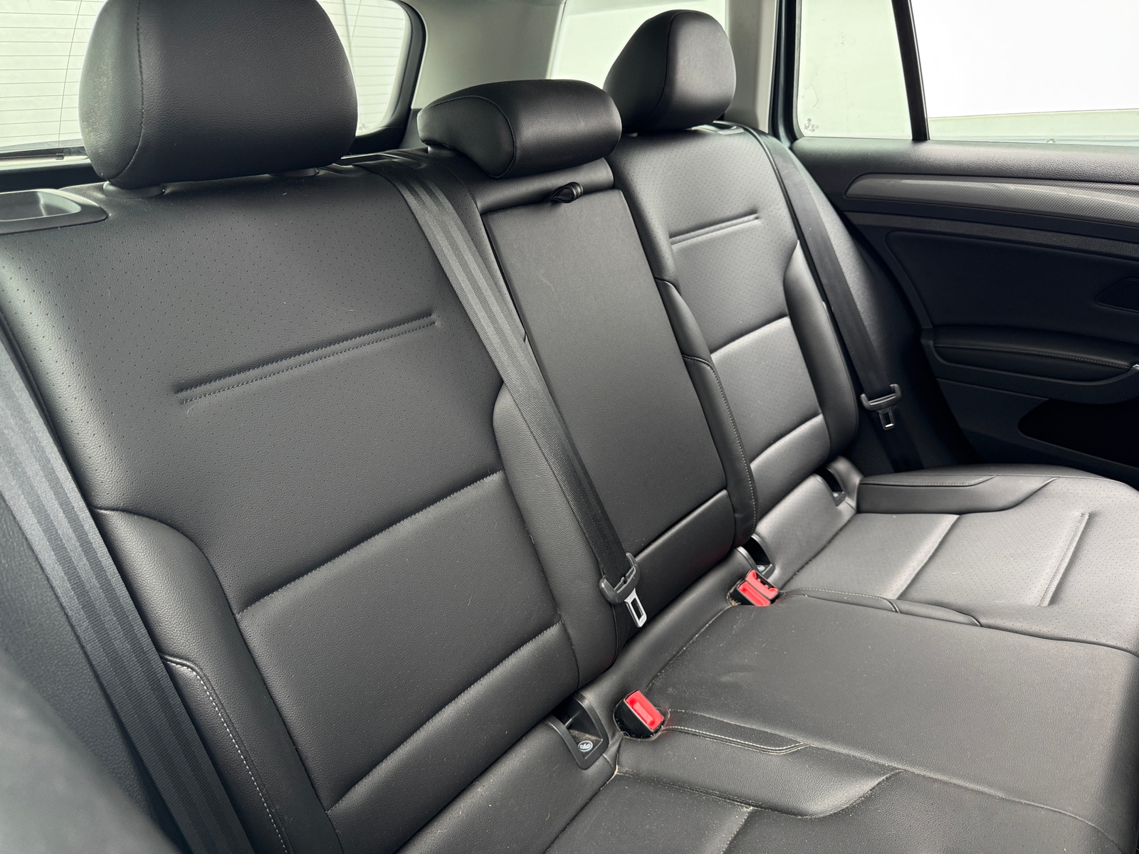 Thumbnail: 2019 Volkswagen Golf - 5