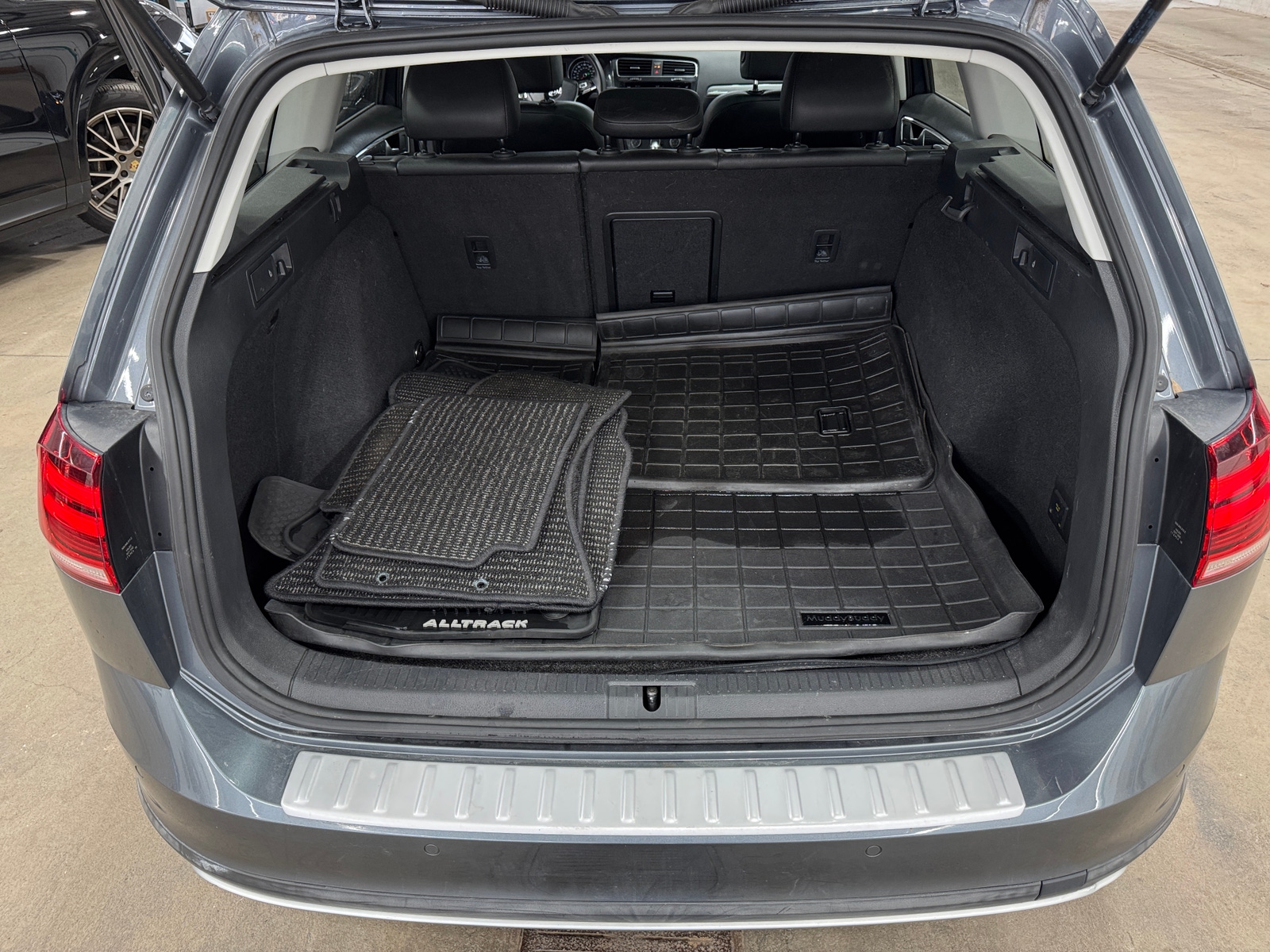 Thumbnail: 2019 Volkswagen Golf - 6