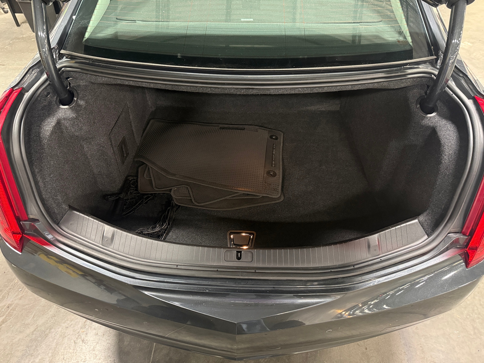 Thumbnail: 2013 Cadillac XTS - 6