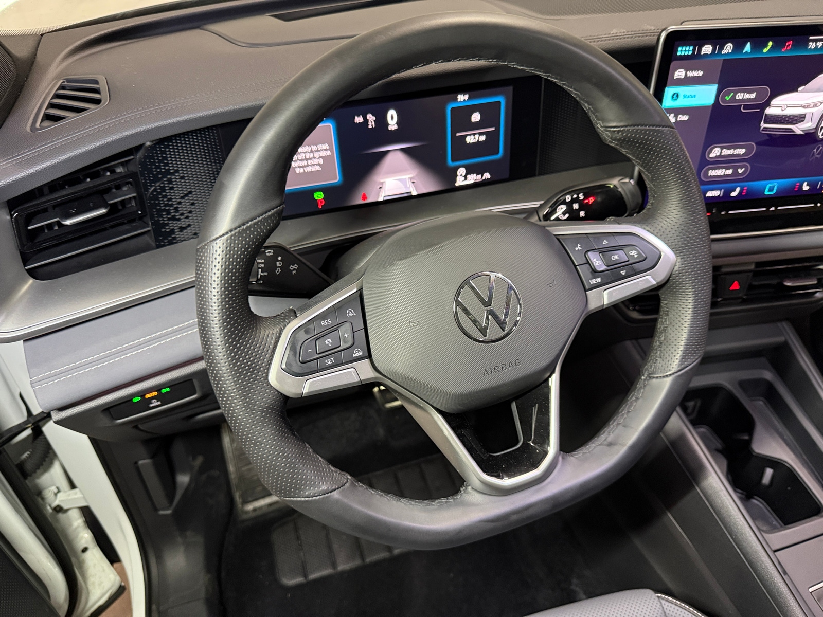 Thumbnail: 2025 Volkswagen Tiguan - 4