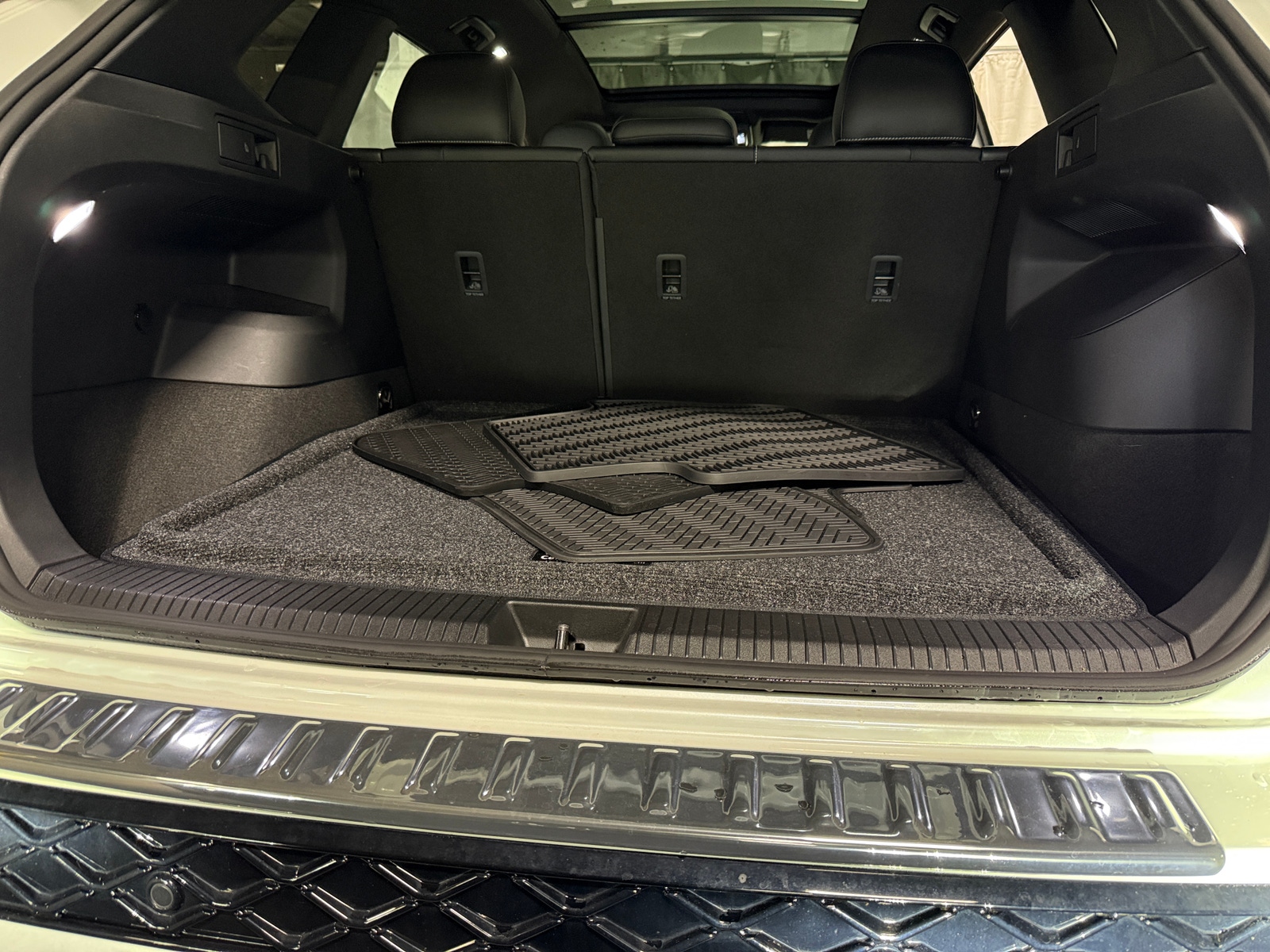 Thumbnail: 2025 Volkswagen Tiguan - 6