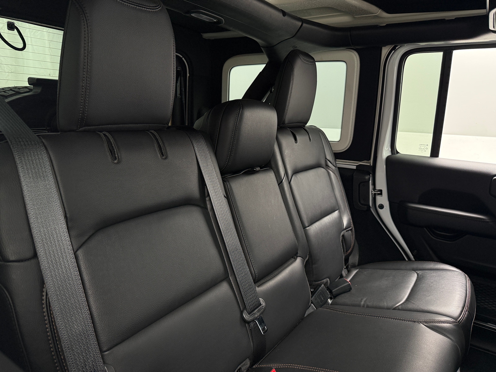 Thumbnail: 2022 Jeep Wrangler - 5