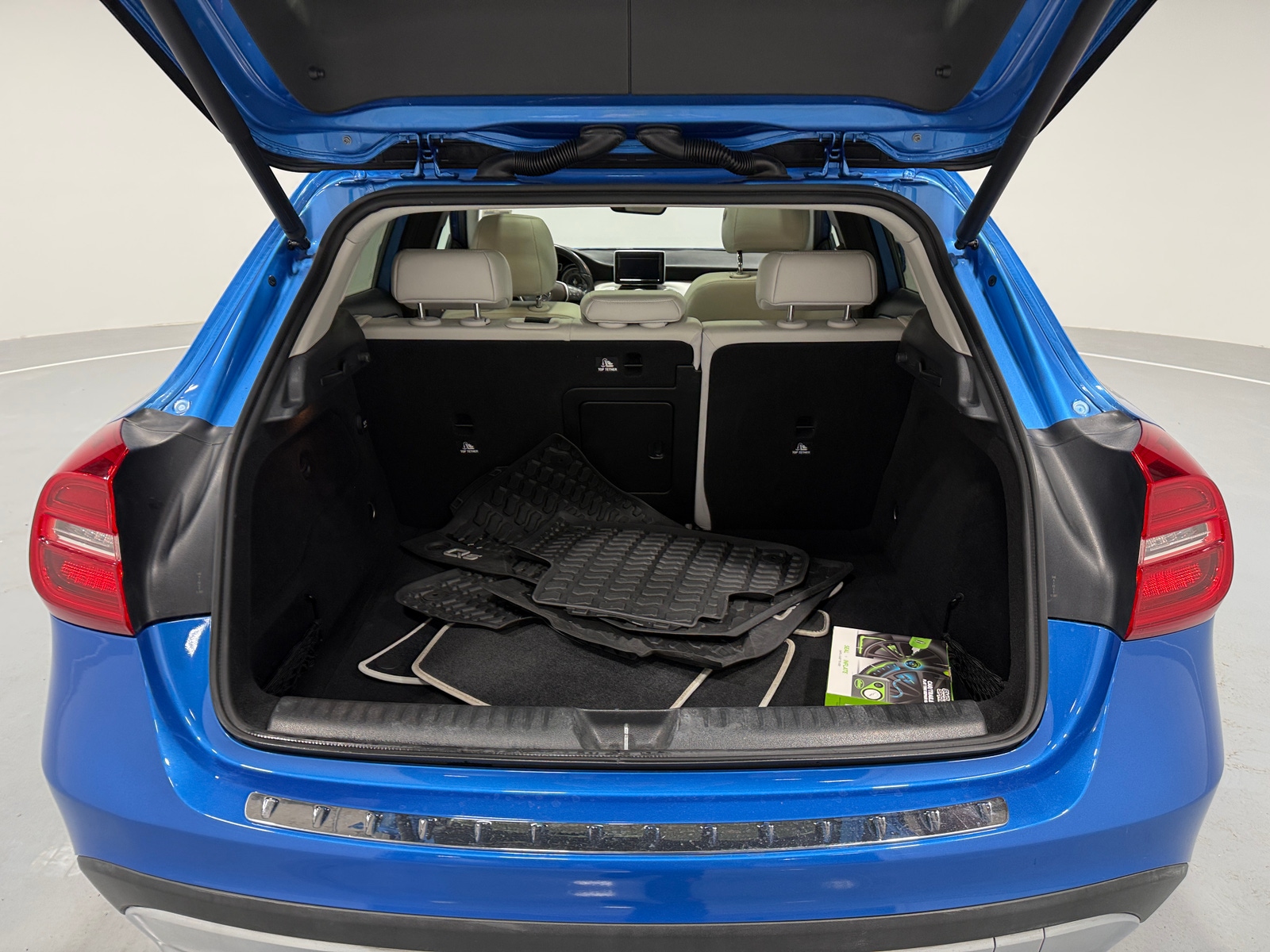 Thumbnail: 2015 Mercedes-Benz GLA - 6