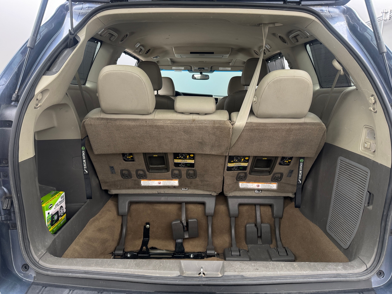 Thumbnail: 2017 Toyota Sienna - 6