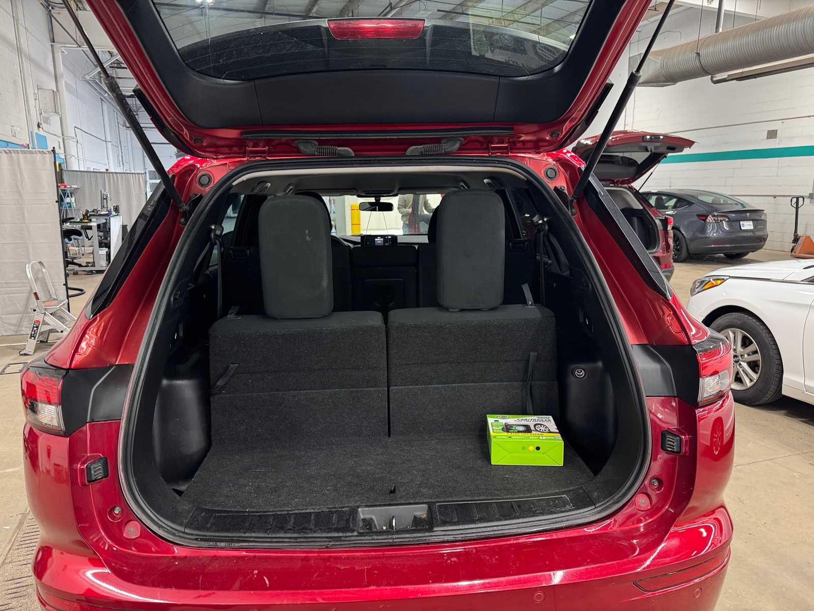 Thumbnail: 2022 Mitsubishi Outlander - 7