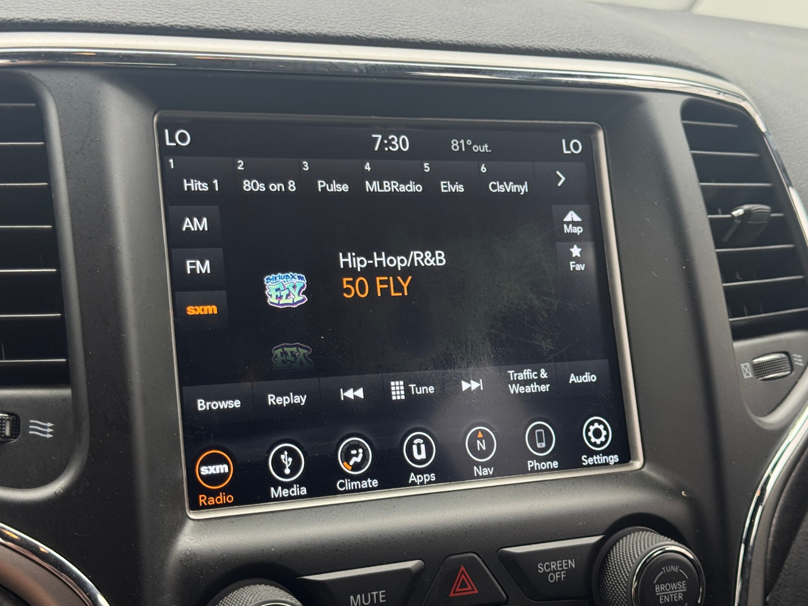 Thumbnail: 2018 Jeep Grand Cherokee - 4