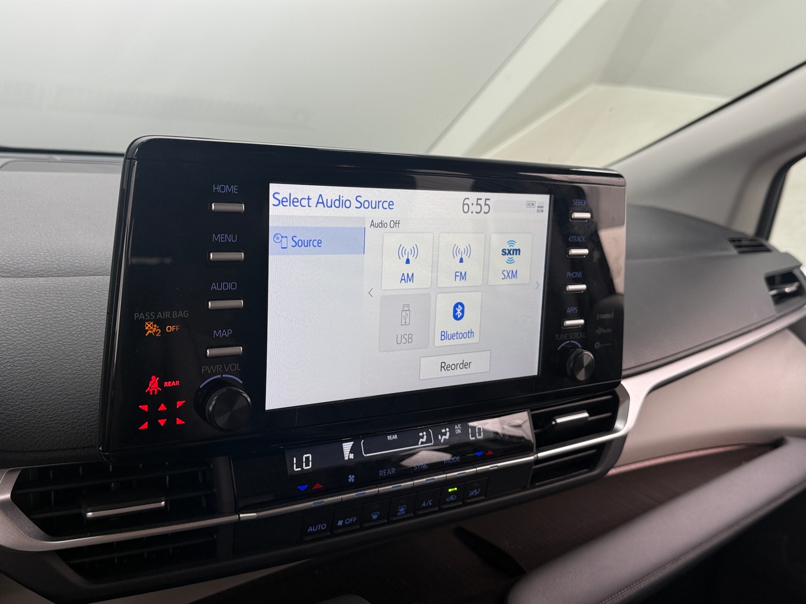 Thumbnail: 2024 Toyota Sienna - 4