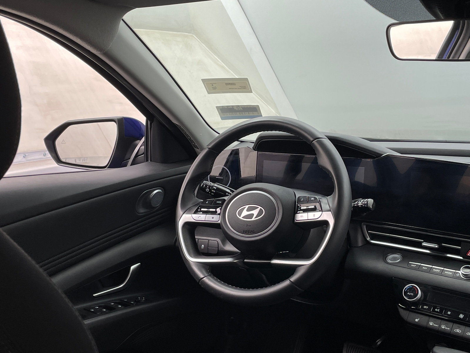 Thumbnail: 2024 Hyundai Elantra - 5