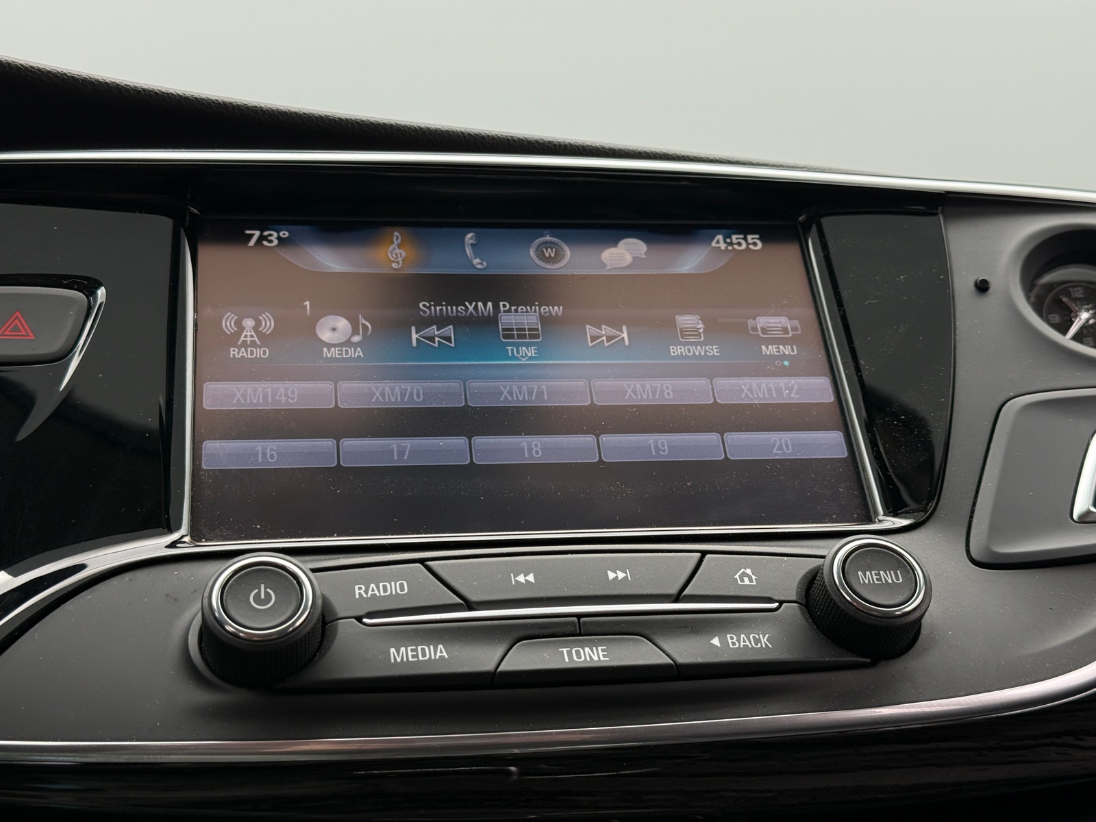 Thumbnail: 2017 Buick Envision - 3