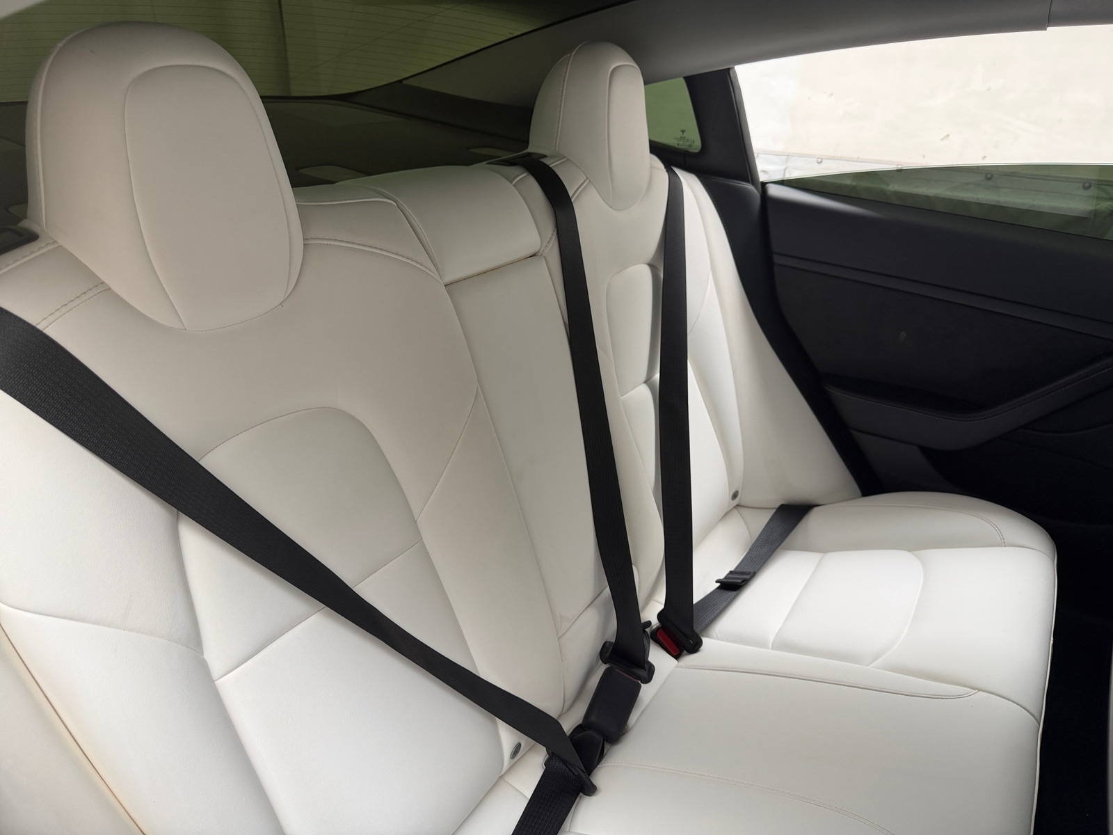 Thumbnail: 2022 Tesla Model 3 - 5